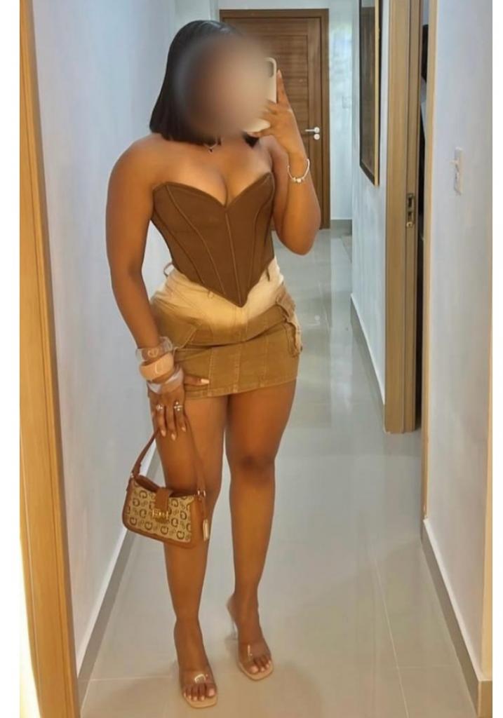 Chica busca chico en Huelva: 