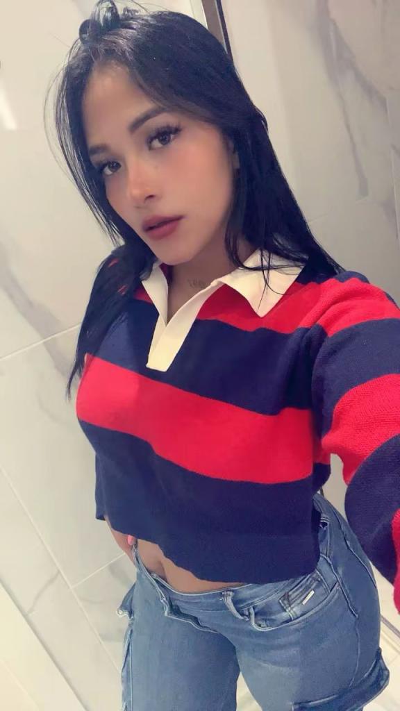 632942224: Chica busca chico en Málaga