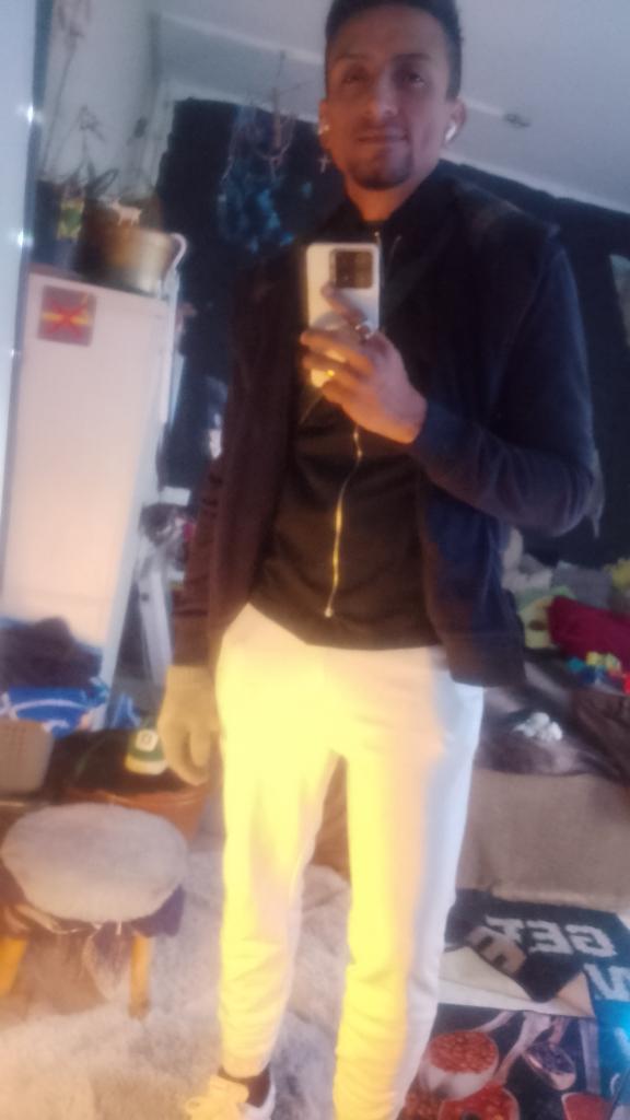 Chico busca chica en Barcelona: 