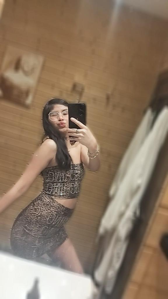 Chica busca chico en Granada: 