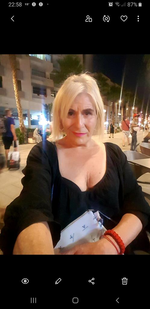 Chica busca chico en Murcia: 