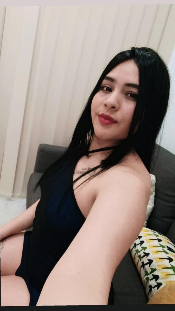 603341140: Chica busca chico en Sevilla