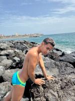 643695984: Chico busca chica en Cádiz