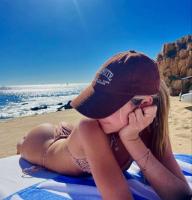 642040050: Chica busca chico en Barcelona