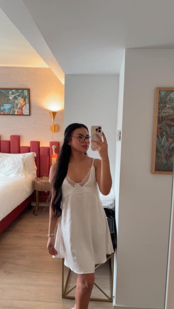 Chica busca chico en Ibiza: 