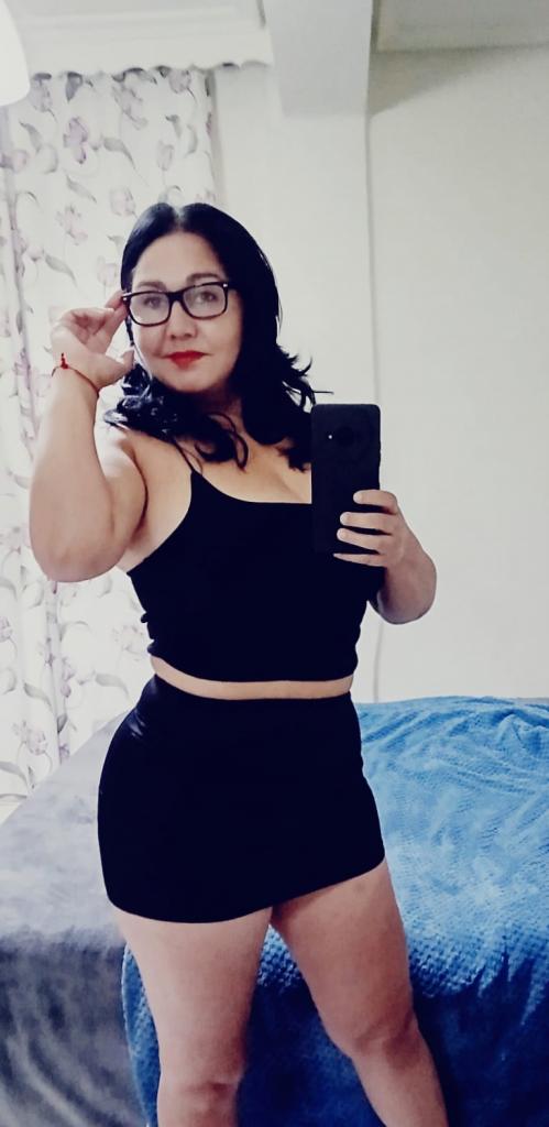 Chica busca chico en Málaga: Chica busca chico