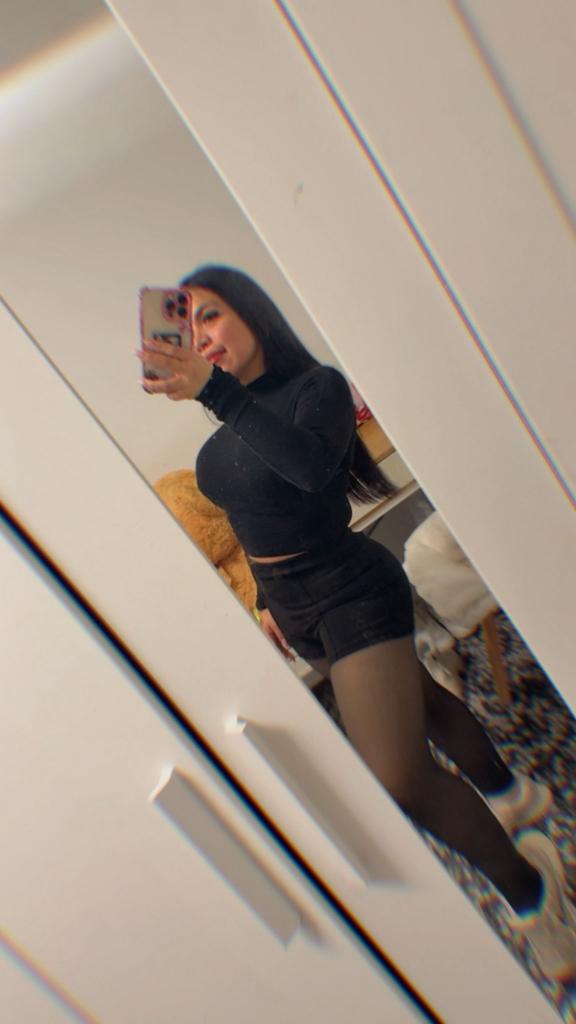 632288798: Chica busca chico en Valencia