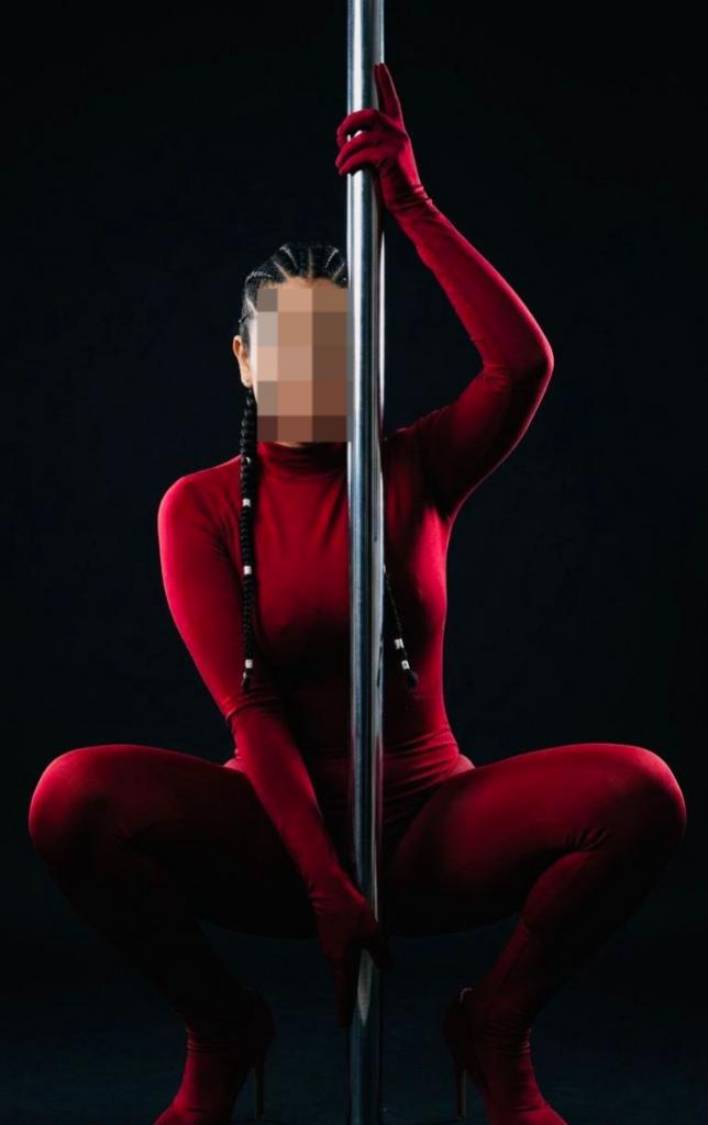 638657670: Chica busca chico en Zaragoza