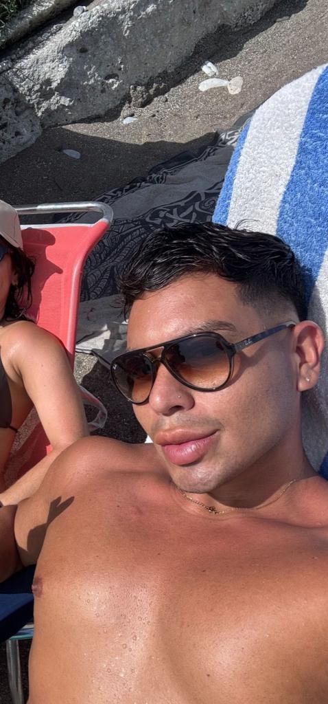 Chico busca chica en Málaga: 