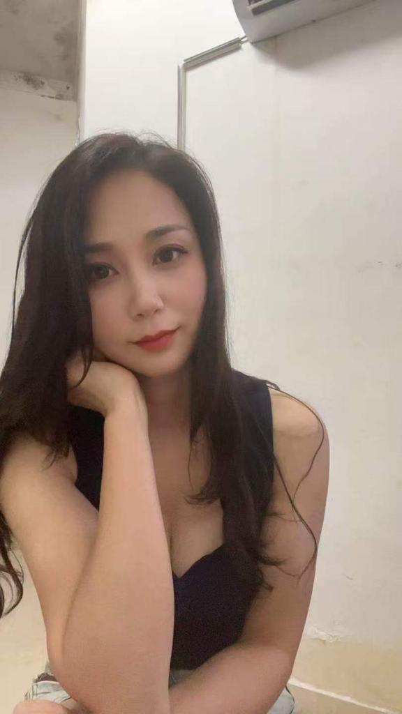 Chica busca chico en Madrid: Chica busca chico