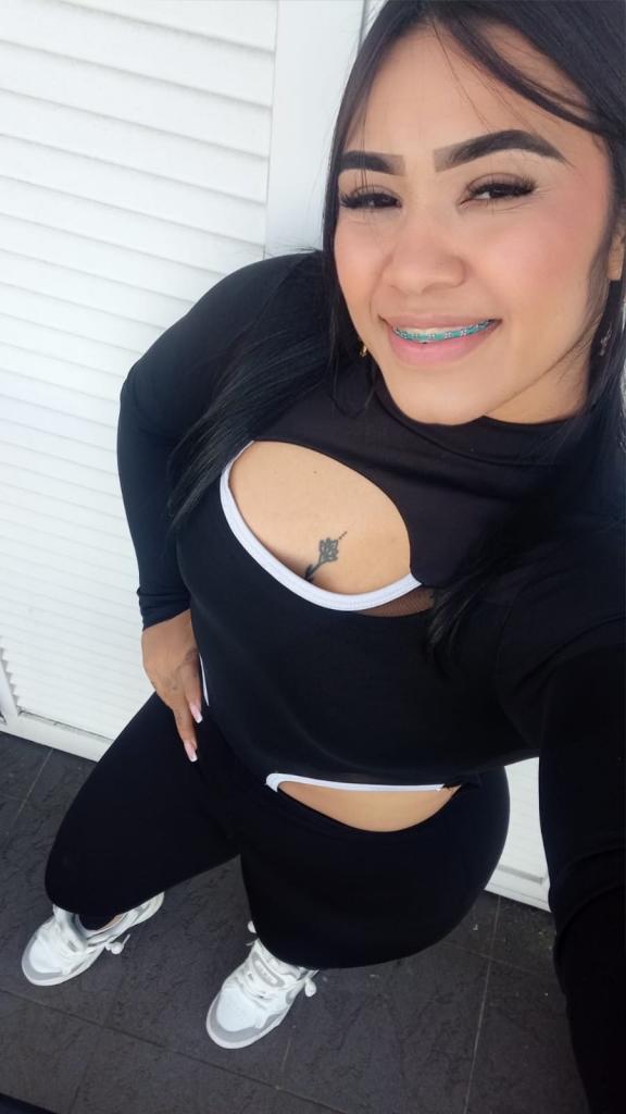 Chica busca chico en La Coruña: Chica busca chico