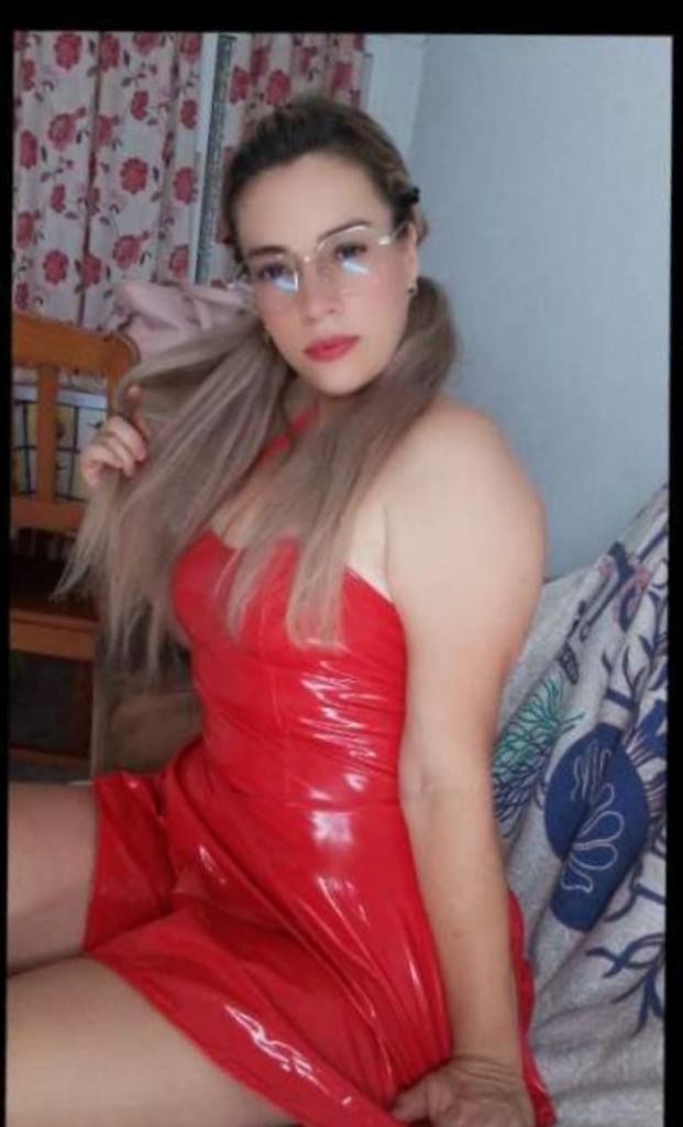 Chica busca chico en Cádiz: 