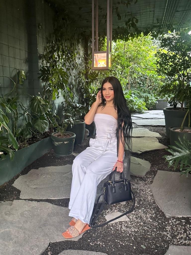 631938620: Chica busca chico en Murcia