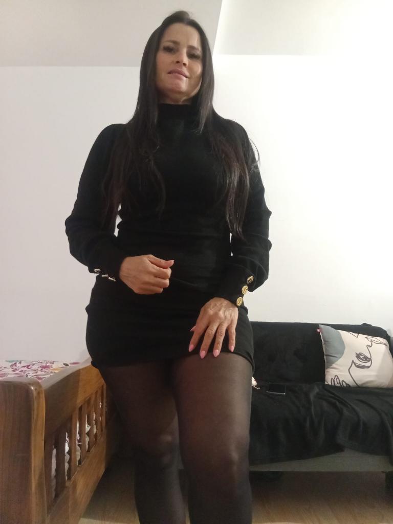 642048720: Chica busca chico en Pontevedra