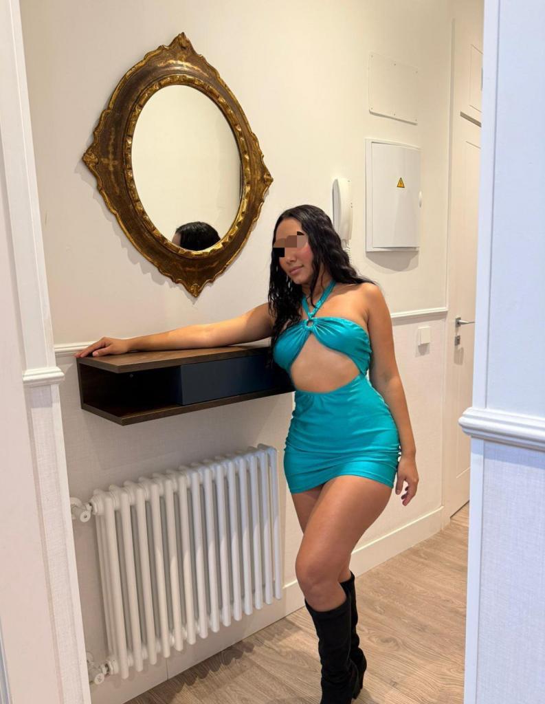 624518827: Chica busca chico en Madrid