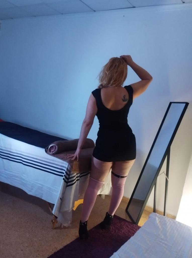 Chica busca chico en Alicante: 