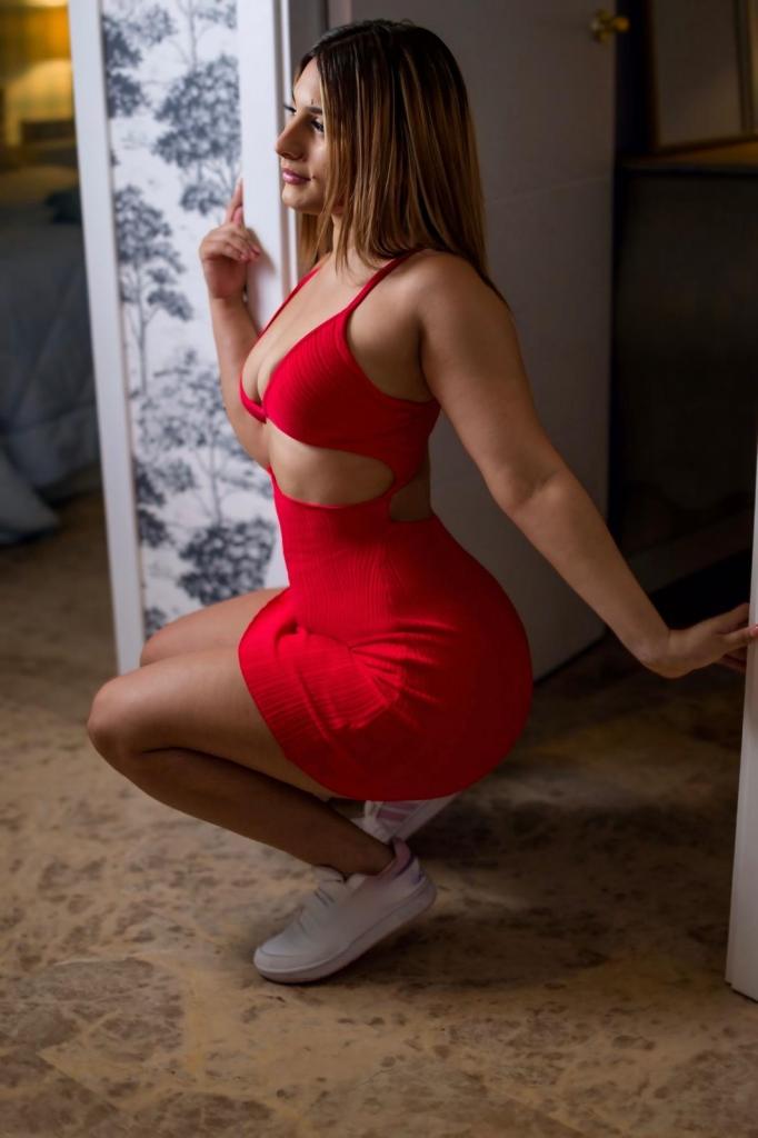 624315205: Chica busca chico en Valencia