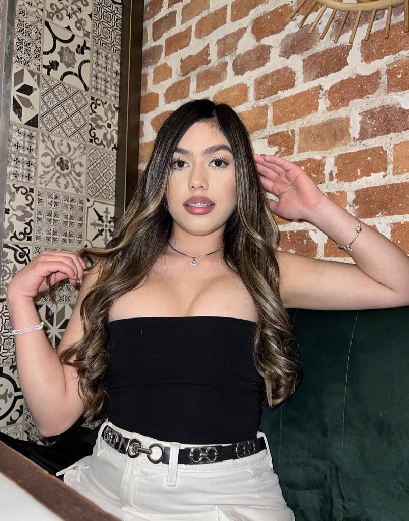 Chica busca chico en Tenerife: 