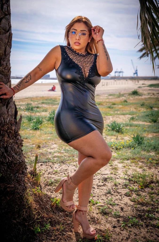 Chica busca chico en Granada: 