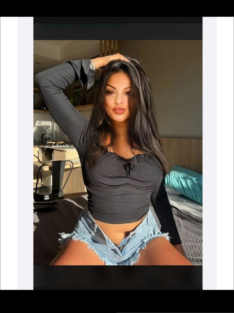 Chica busca chico en Menorca: 