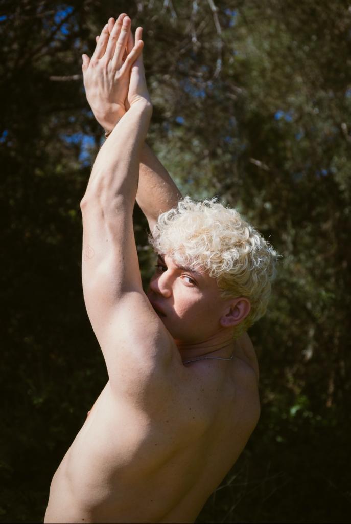 692756755: Chico busca chica en Valencia