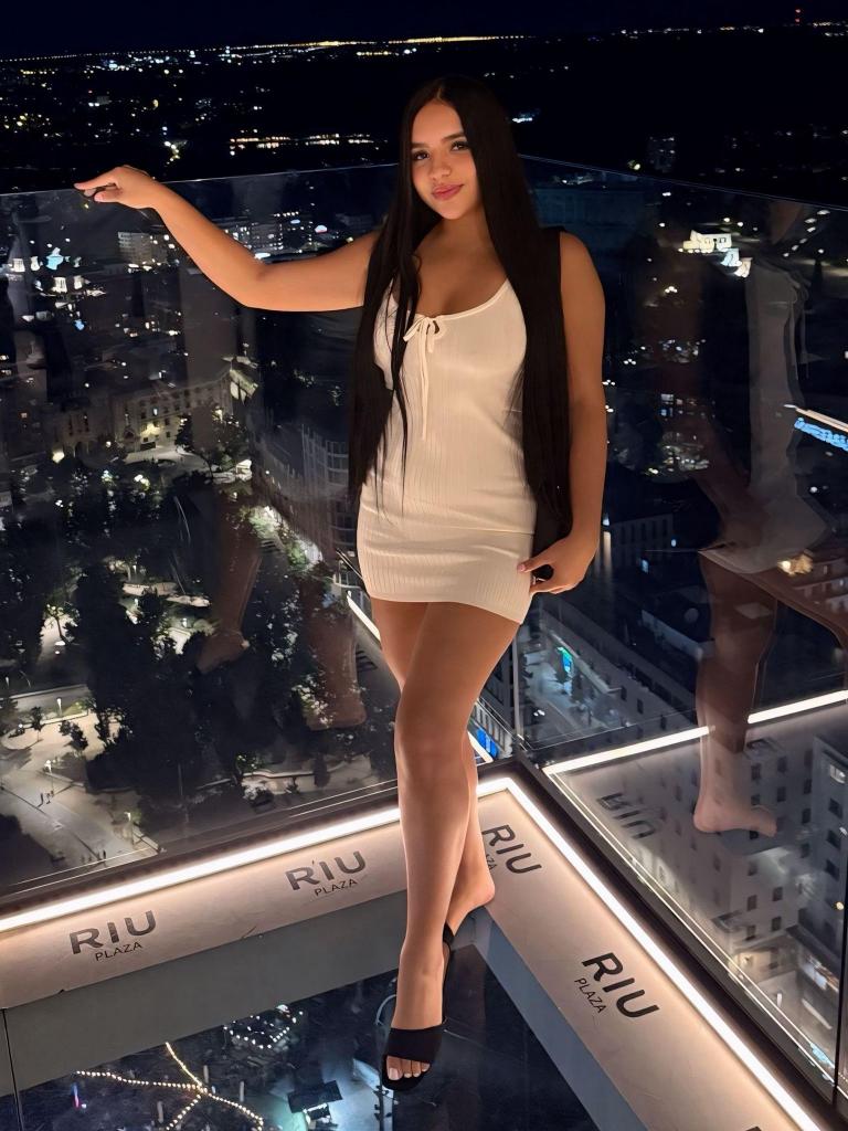 Chica busca chico en Tenerife: 