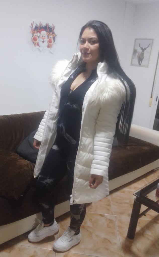Chica busca chico en Almería: 