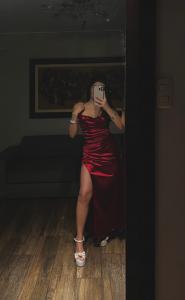 613574765: Chica busca chico en Pontevedra