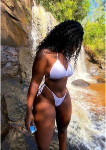 607237623: Chica busca chico en Almería