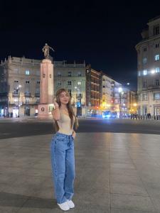 615594434: Chica busca chico en Cantabria