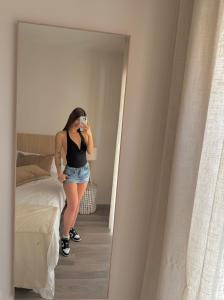 663077552: Chica busca chico en Málaga