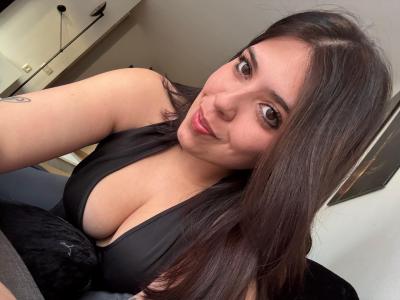 666761296: Chica busca chico en Barcelona