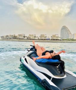 621093611: Chica busca chico en Granada