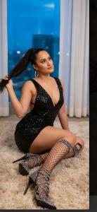 607260478: Chica busca chico en Barcelona