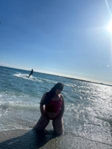 643051353: Chica busca chico en Barcelona