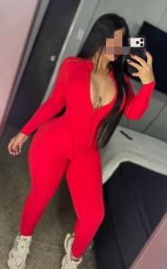 612242617: Chica busca chico en Barcelona