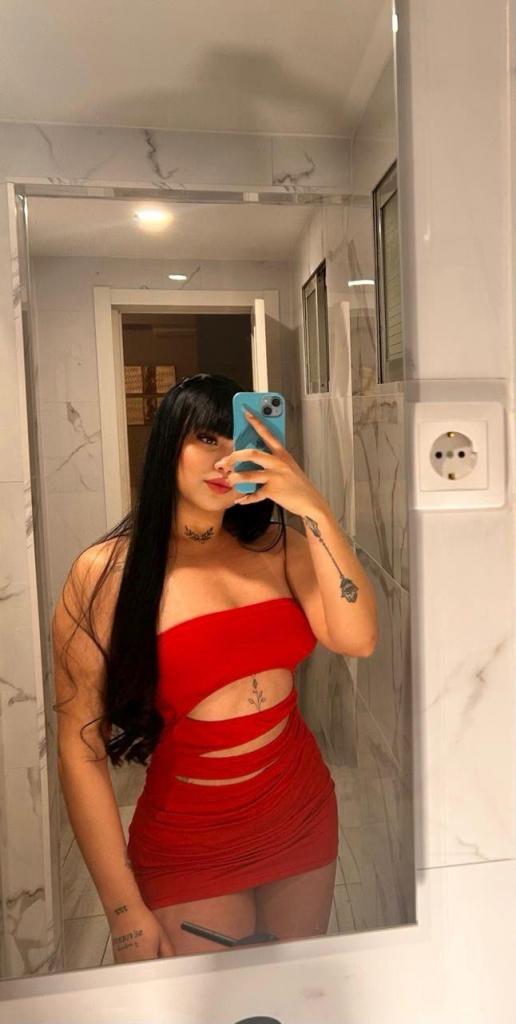 637220320: Chica busca chico en Madrid