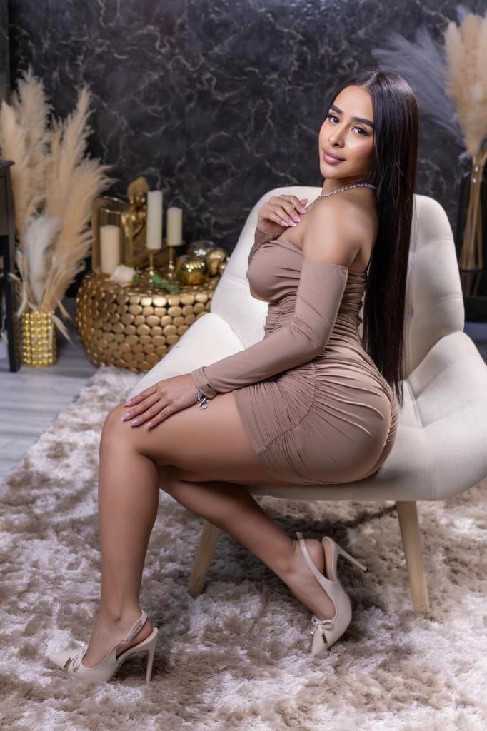 Chica busca chico en Valencia: Chica busca chico