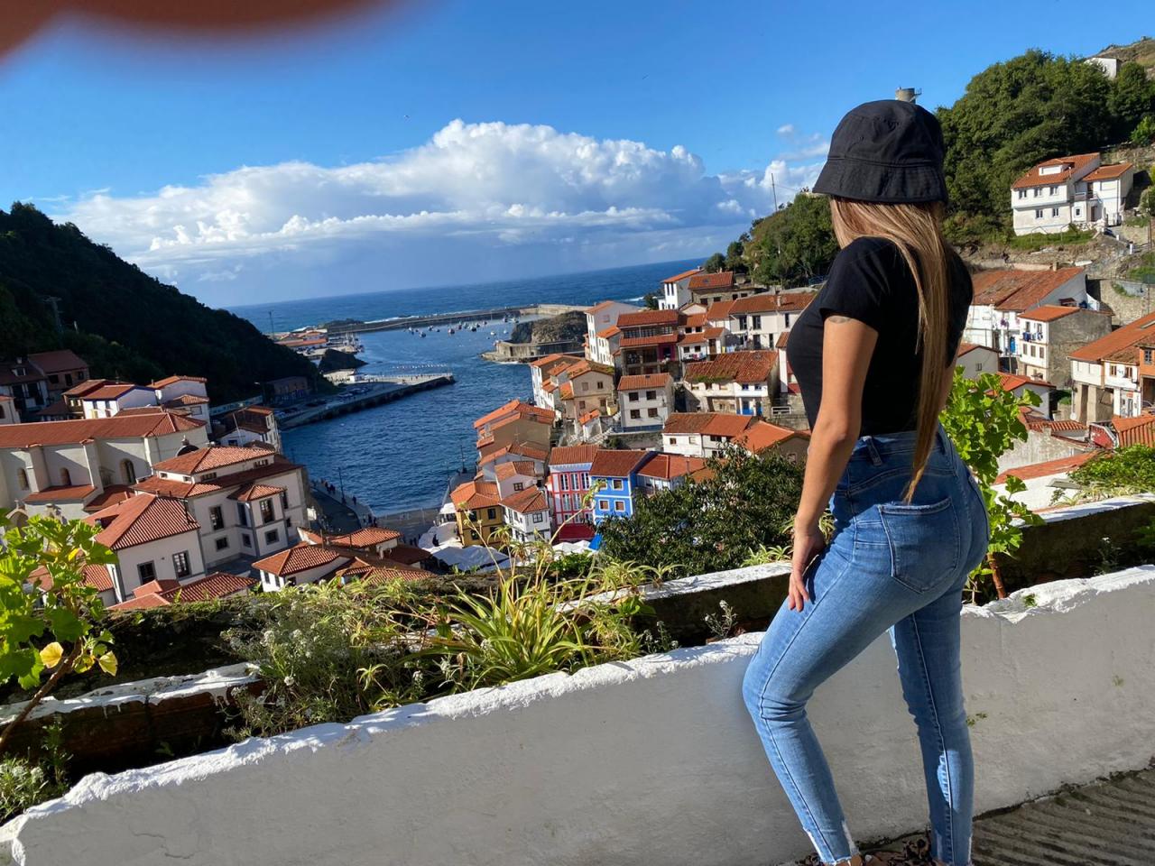 Chica busca chico en La Coruña: 