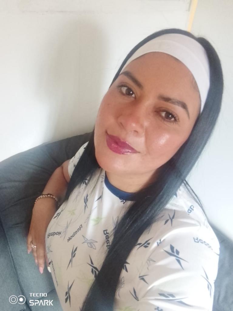 Chica busca chico en Almería: 