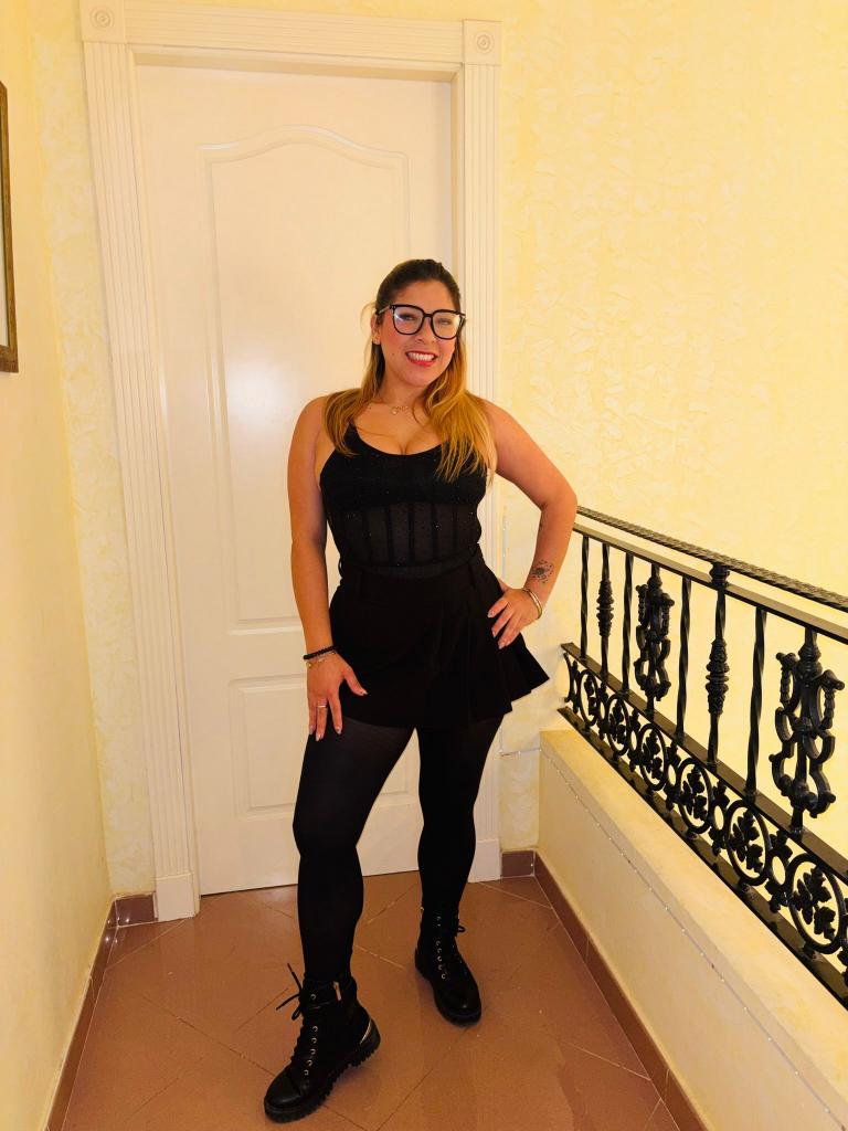 Chica busca chico en Almería: 