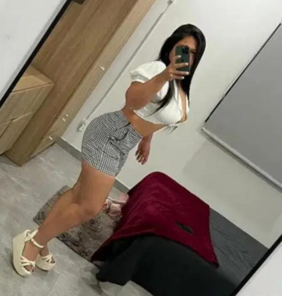 Chica busca chico en La Coruña: 