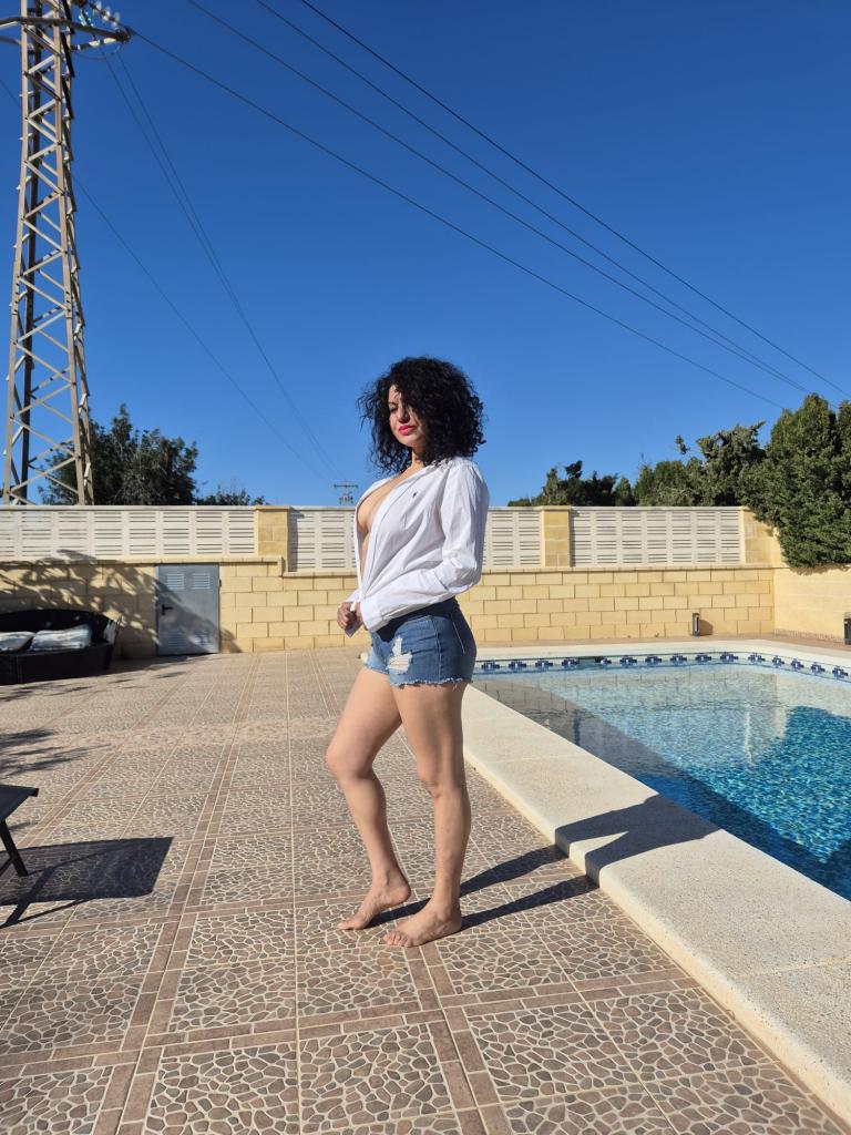 Chica busca chico en Alicante: 