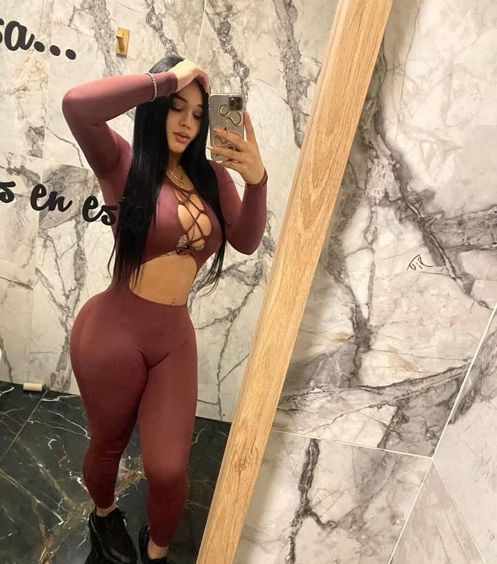 Chica busca chico en Menorca: 