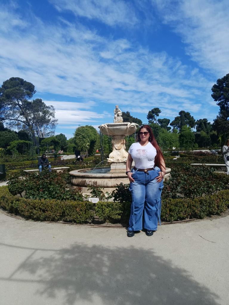 643433251: Chica busca chico en Madrid