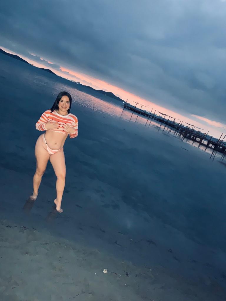 Chica busca chico en Almería: 