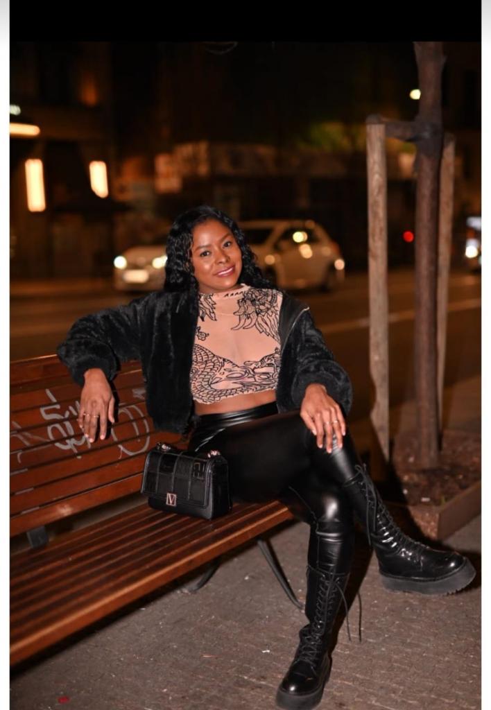 Chica busca chico en Barcelona: 