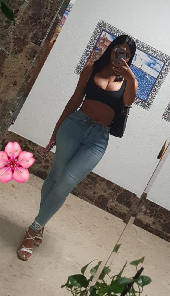 610198833: Chica busca chico en Barcelona
