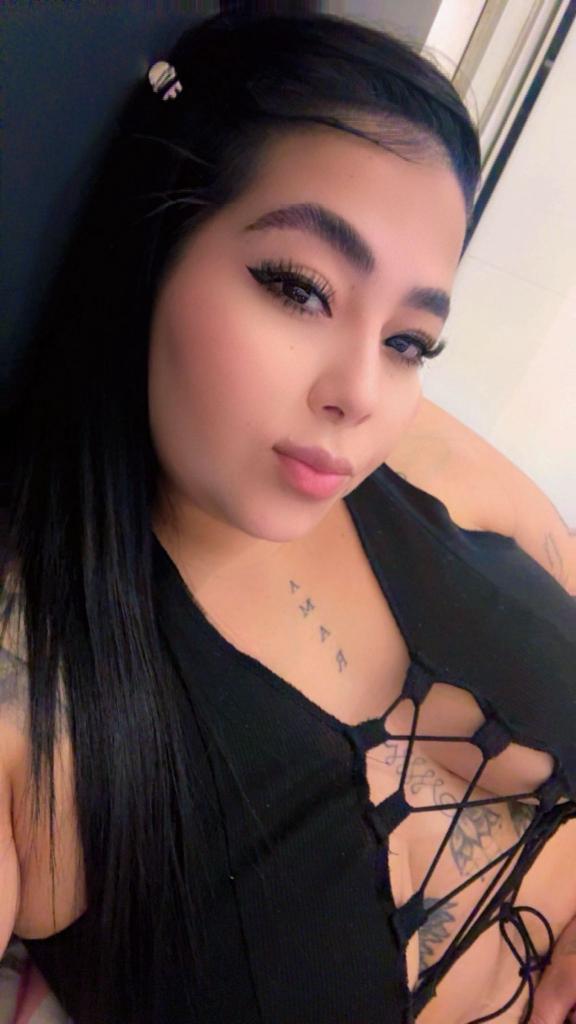 Chica busca chico en Almería: Chica busca chico