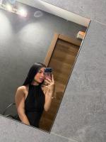 607260478: Chica busca chico en Barcelona